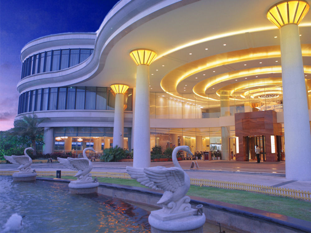 Golden Shining New Century Grand Hotel Beihai Exterior photo